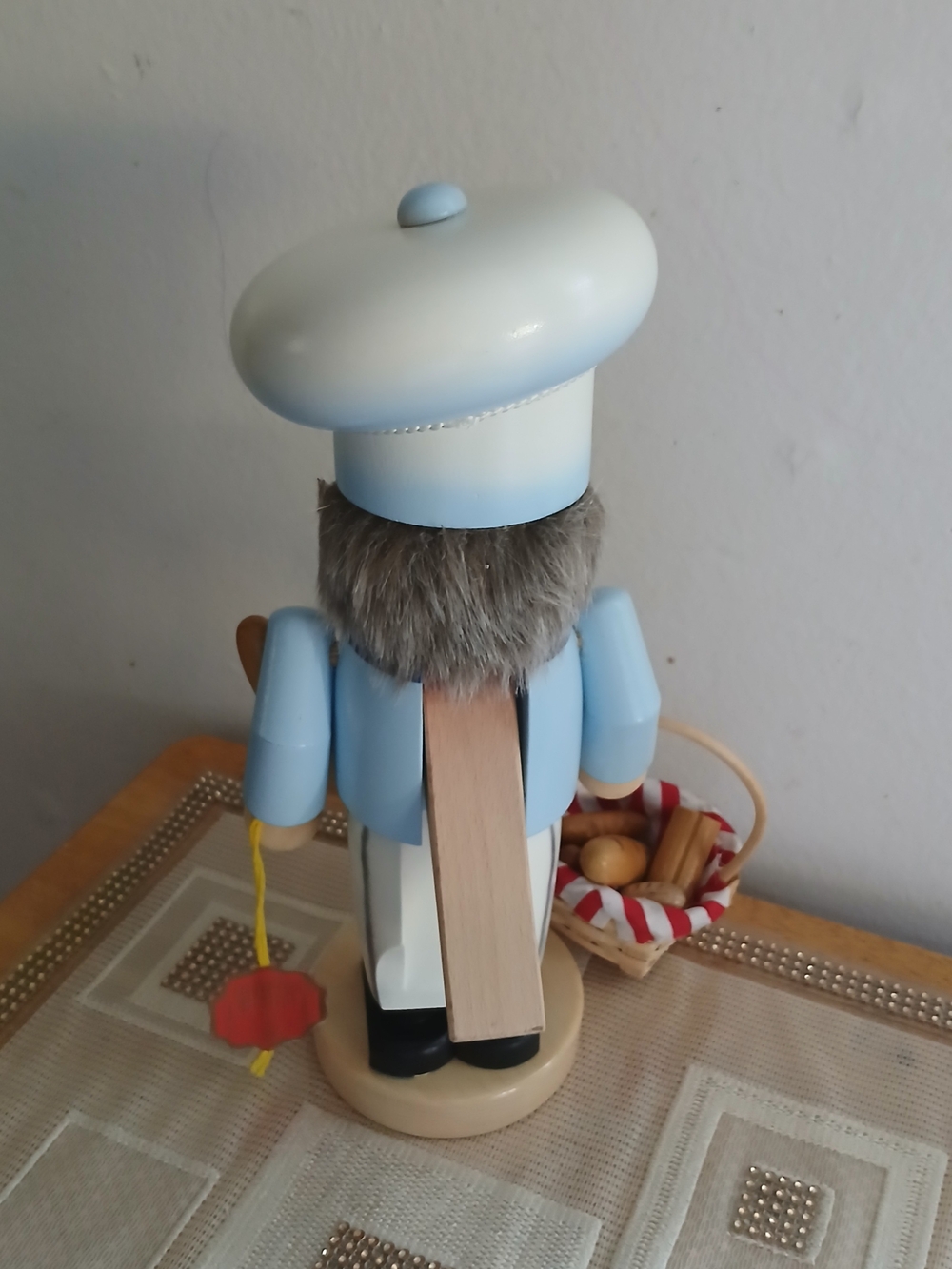 Original Steinbach Volkskunst Germany BREAD BAKER with BREADBASKET 11.5" Vng - Picture 7 of 12